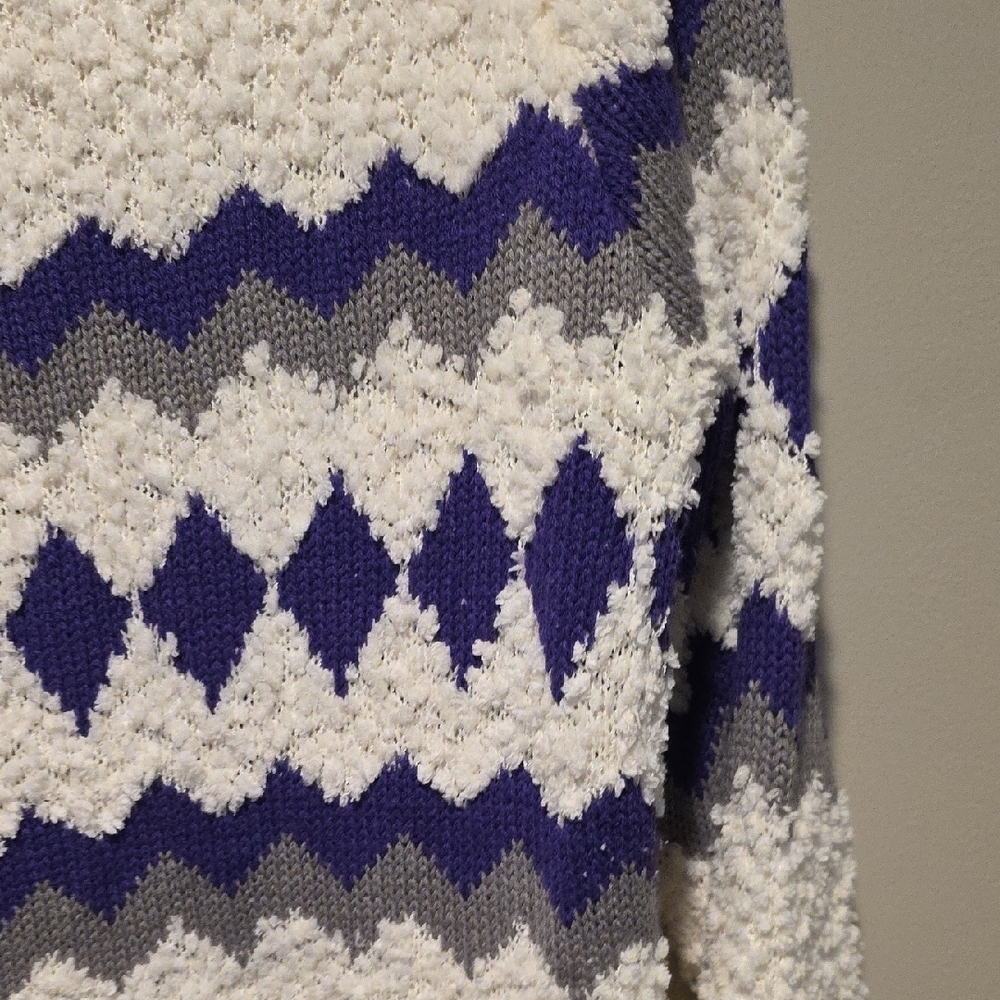 Arizona Jean Company Cream and Purple Crew Neck Sweater - Picture 4 of 5